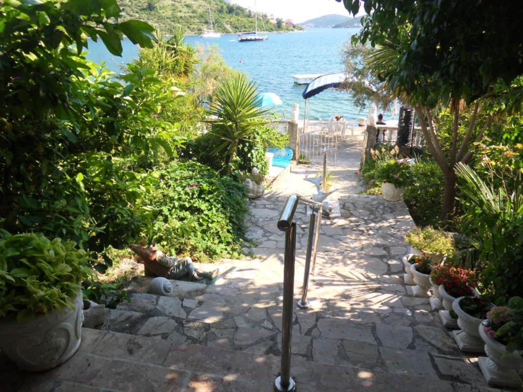 Sunset Beachfront Residence Rogoznica  Exterior photo