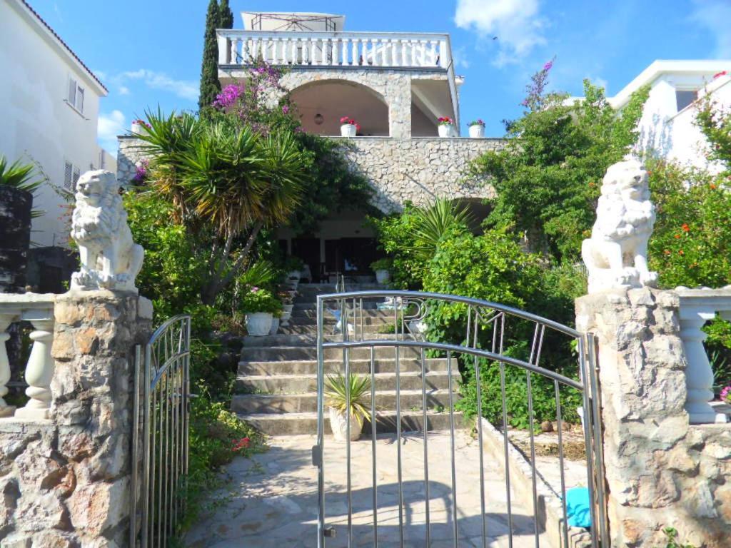 Sunset Beachfront Residence Rogoznica  Exterior photo